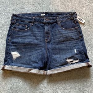 Jean shorts, never worn, tags on